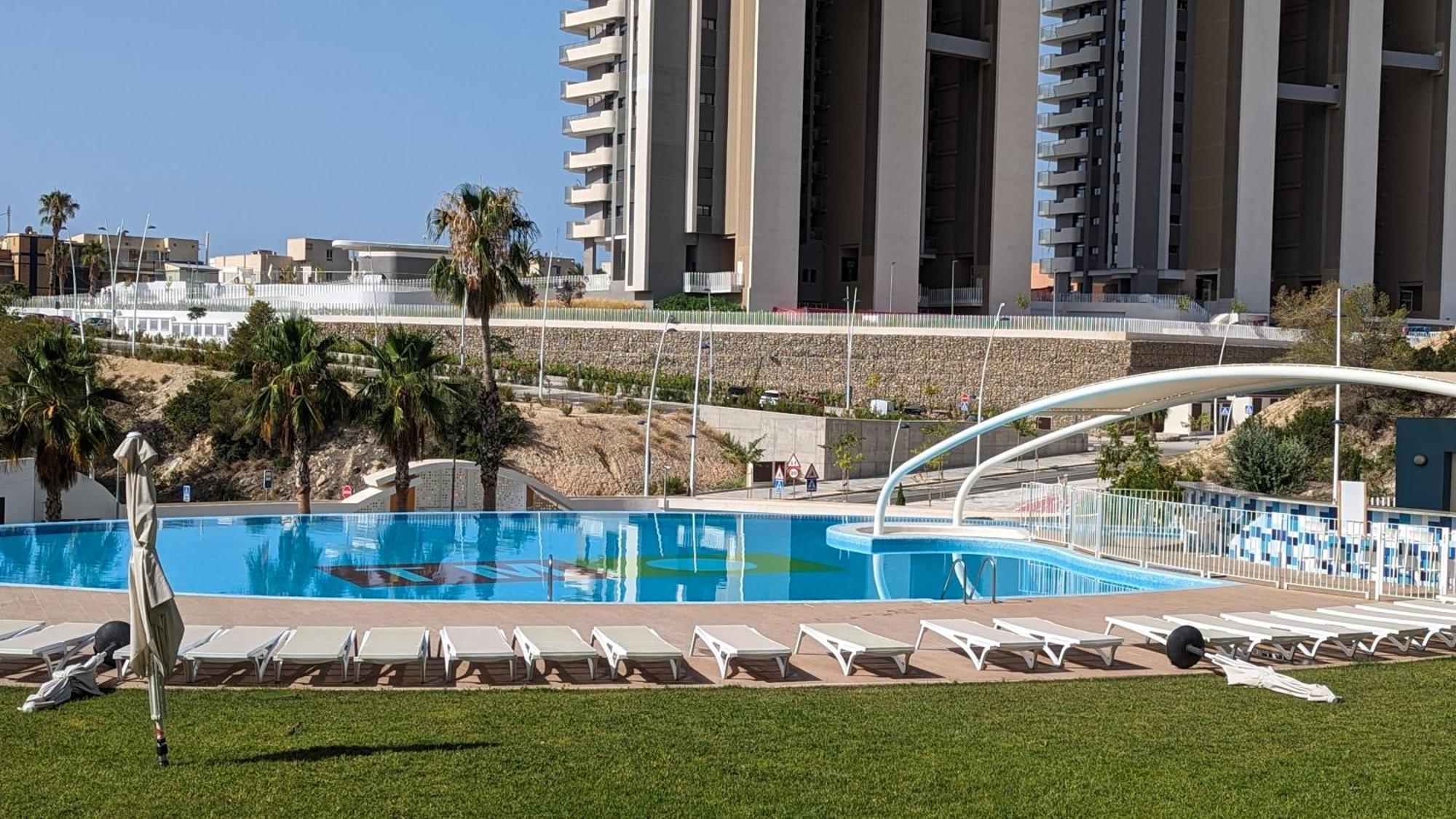 Sunset Waves Luxury Apartment Бенідорм Екстер'єр фото
